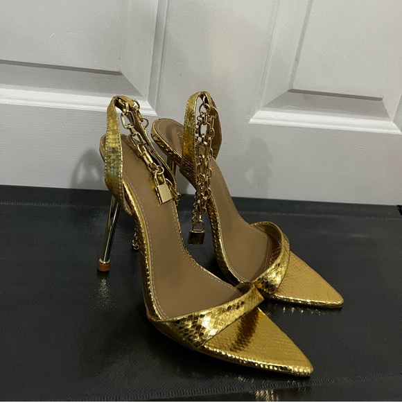 Gold Chain Lock Heels - Picture 2 of 3